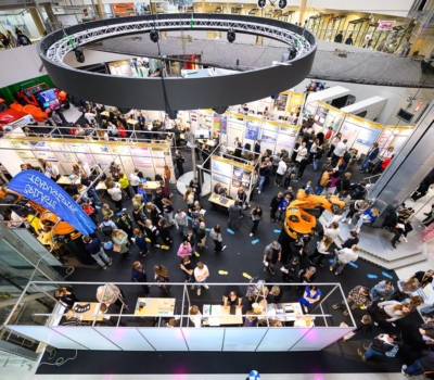 zf_SvenZacek_250408_009-2